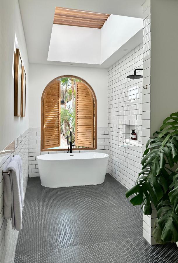 Two- Bedroom Luxury Villa Uluwatu (Bali)