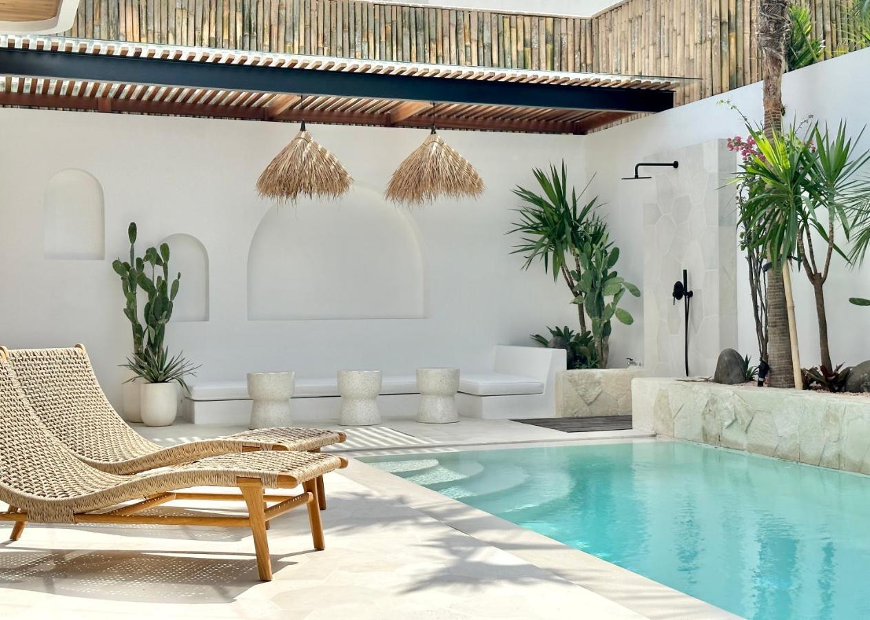 Two- Bedroom Luxury Villa Uluwatu (Bali)